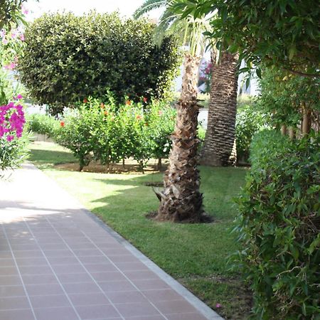 Apartamentos Torrelaguna Vera Exterior photo