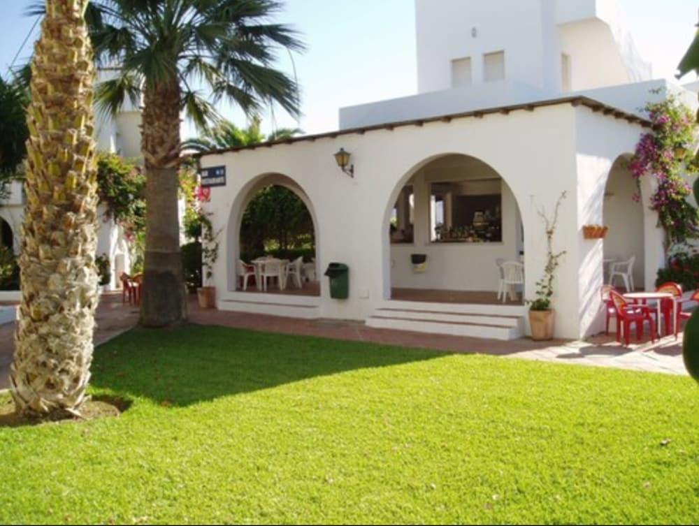 Apartamentos Torrelaguna Vera Exterior photo