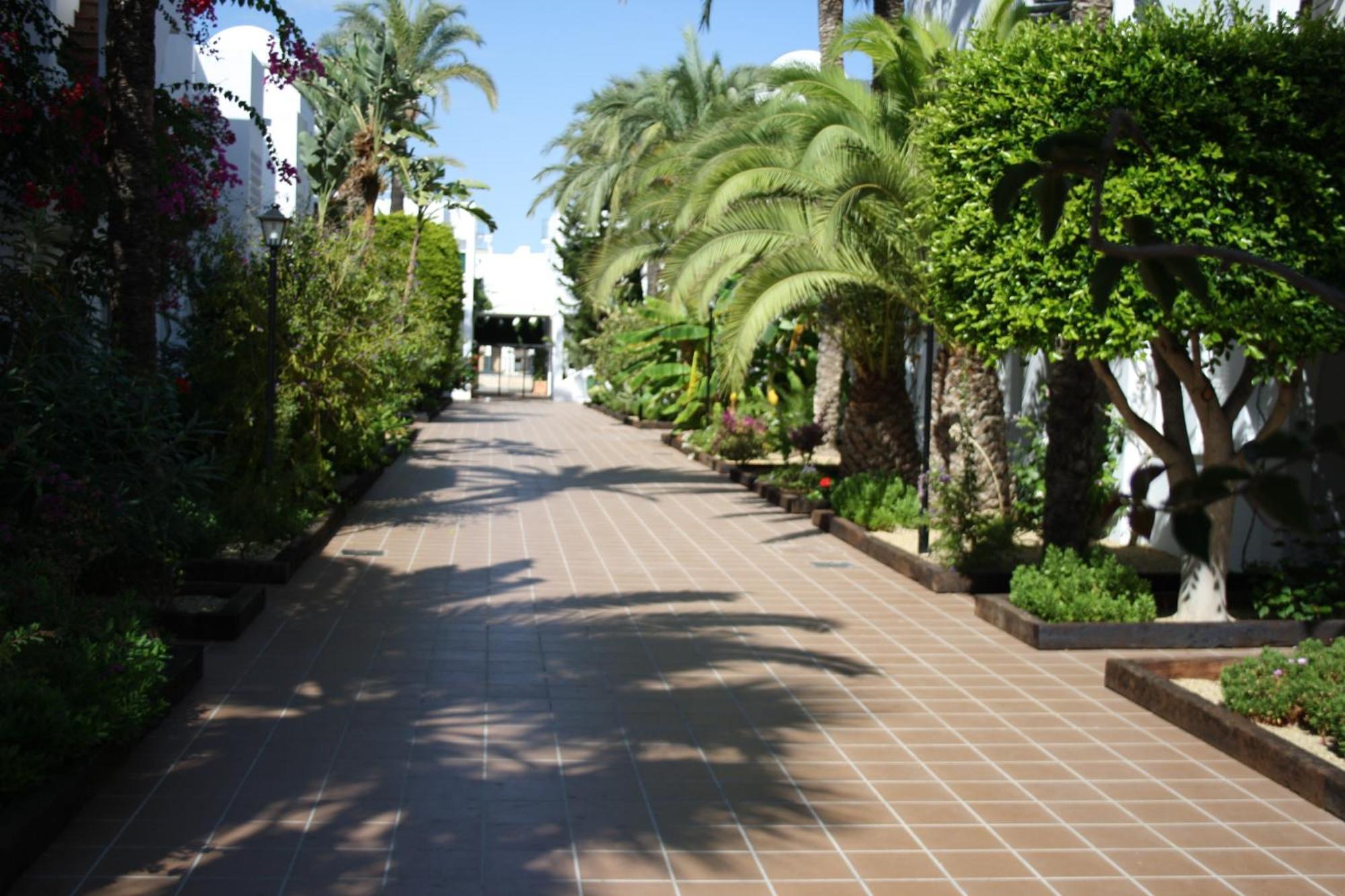 Apartamentos Torrelaguna Vera Exterior photo